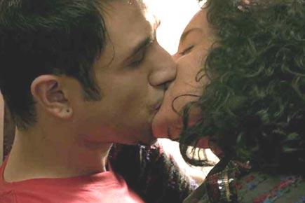 Did Kangna Ranaut's kiss leave Vir Das with bleeding lips?