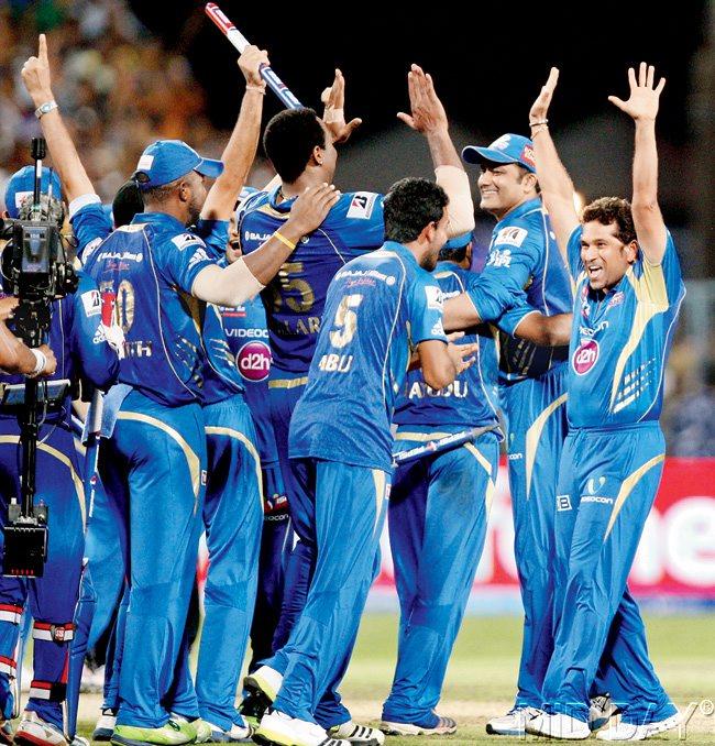 MI celebrate their IPL-6 title at Eden Gardens in Kolkata on May 26, 2013. Pics/midday archives