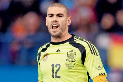 Spain goalie Victor Valdes out for seven months with injury, to miss World Cup