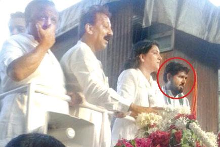 'Wanted' goon spotted next to Priya Dutt at Mumbai rally