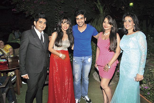 Telly actress Aanchal Munjal with her friends at her birthday party 