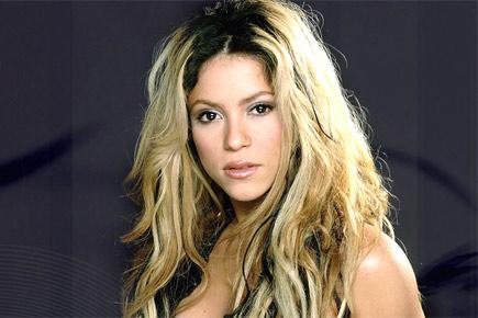 What's in Shakira's bag?
