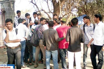 Take note, give vote: ABVP activists offer students cash for their vote