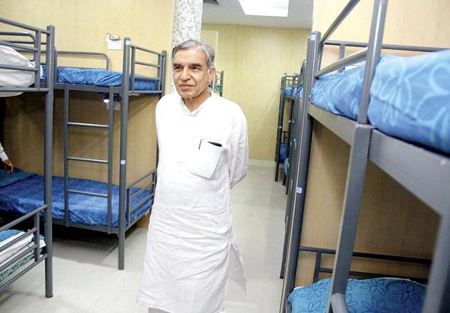 The dormitory also provides a towel and a bathing soap. Former railway minister Pawan Kumar Bansal inaugurated the retiring room in April last year. File pic