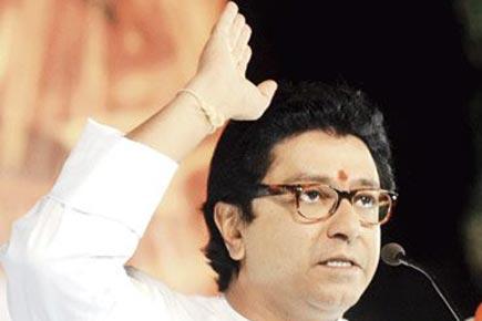 Raj Thackeray stirs the pot, backs Gopinath Munde