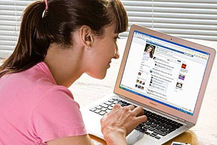 Facebook leading women to eating disorders