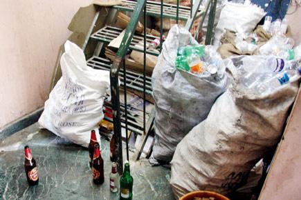 Pune: 39 students picked up in a hookah bar raid
