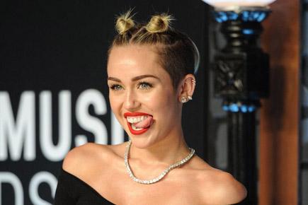 Miley Cyrus cancels another show due to sickness