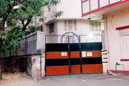 School detains 6-year-old girl for 2 hours for not paying Rs 1,700 fee