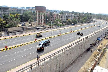 Two hurt in first accident on Santacruz Chembur Link Road