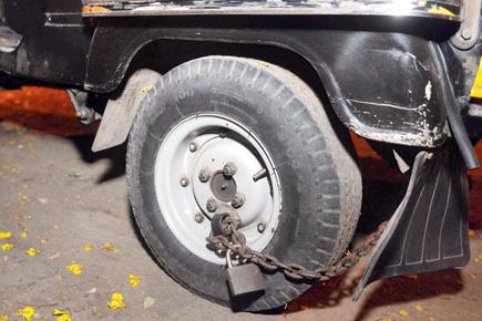 Stolen tyres leave Mumbai rickshaw drivers in a fix