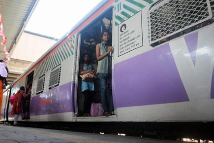 HC tells Railways to reserve seats for the elderly in suburban trains