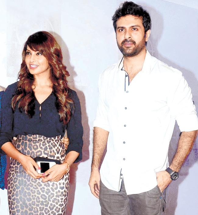Bipasha Basu and Harman Baweja have been dating for nearly a year now 