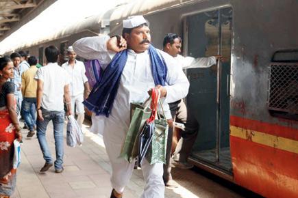 Spotted: Dayanand Shetty dressed as dabbawala