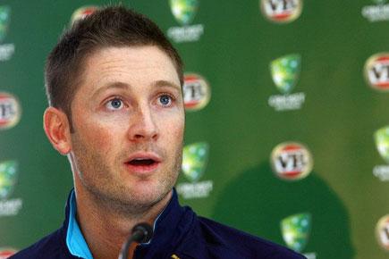 Michael Clarke apologises for spat with Vernon Philander