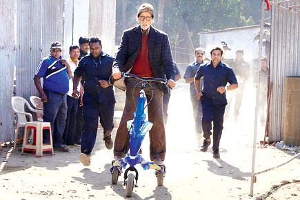 Amitabh Bachchan's scooter ride