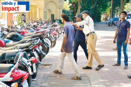 Traffic top cop opens up Mumbai's footpaths for its pedestrians
