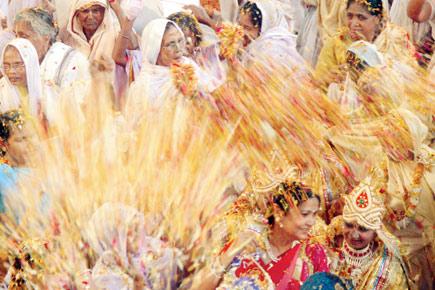 Vrindavan widows to play their first Holi with colours 