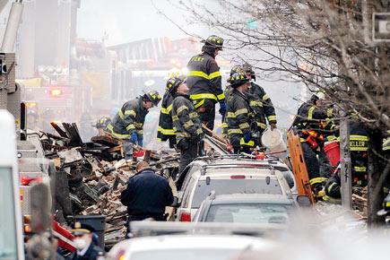2 dead, 20 hurt as buildings collapse following explosion in New York City