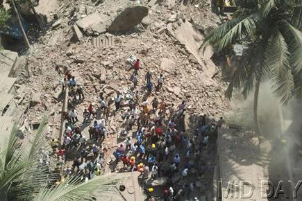 Mumbai building collapse: Six dead in Santacruz building crash