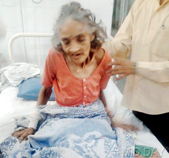itabai Kesarkar fractured her leg, while her grandson Akshay (below) suffered injuries to his back and leg. pic/Pradeep Dhivar