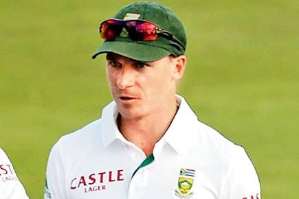 Dale Steyn is world's No 1 pacer: Waqar Younis
