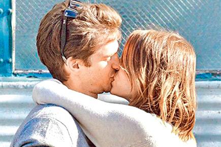 Andrew Garfield, Emma Stone indulge in some PDA