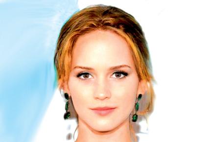 Web geeks mashup faces of Jennifer Lawrence and Emma Watson