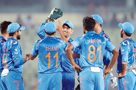 WT20: India keen to beat England today 
