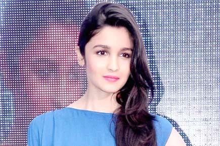 I don't have a Facebook page, says: Alia Bhatt