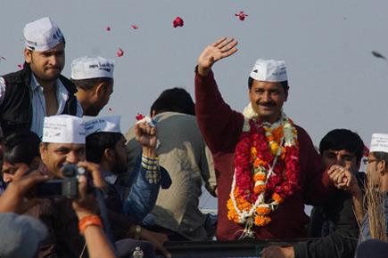 Elections 2014: Arvind Kejriwal to take on Narendra Modi in Varanasi