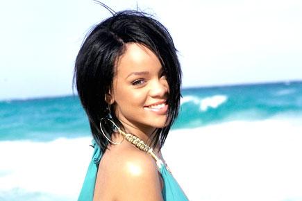 Cowell wants Rihanna as 'The X Factor' judge