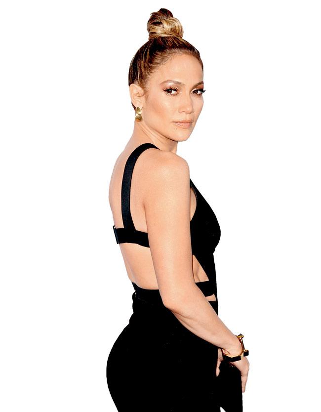 You can fake a well-rounded butt like actor and singer Jennifer Lopez by opting for figure-hugging dresses.