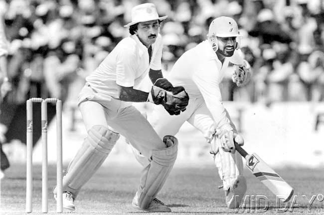 Surinder Khanna attempts to run out Pakistan opener Saadat Ali at the 1984 Asia Cup at Sharjah. Pic/Patrick Eagar (MiD DAY Archives)