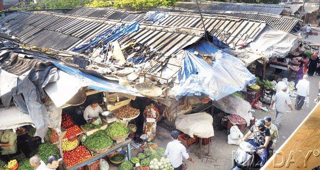 The entire market is in an unkempt, dilapidated condition. No BMC authority has taken the pains to get it repaired