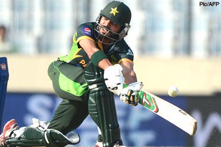Asia Cup final: Fawad Alam's maiden ton takes Pakistan to 260/5 