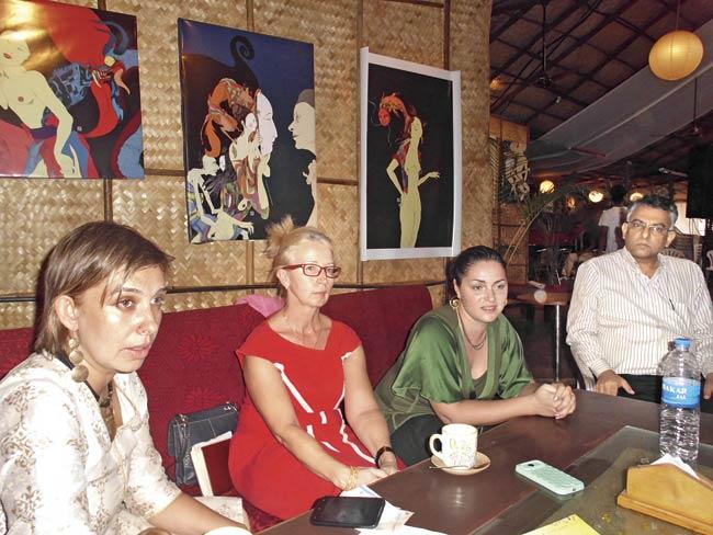 (From left) Ekaterina Belyakova of Tara Travels, Jolina Kokhta of Surya Travels, Anastasia Gritsay, editor of Krasta Goa, and Vikram Verma, legal counsel for the Russian Consulate during the ‘Peace Jam’