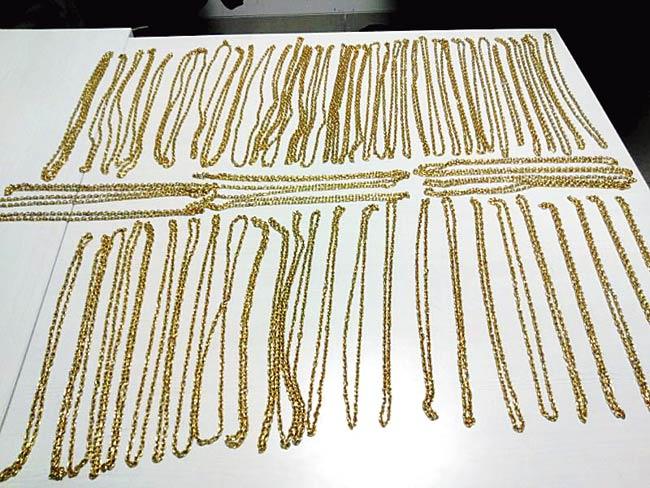 Between 11 pm and 5 am, Customs officials at the city’s international airport caught four cases of gold smuggling, in which gold biscuits, chains, kadas and bangles were being smuggled
