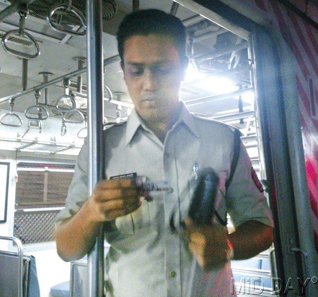 Home Guard Prakash Andhale, who was verbally harassed by the woman commuter. Pic/Kranti Vibhute