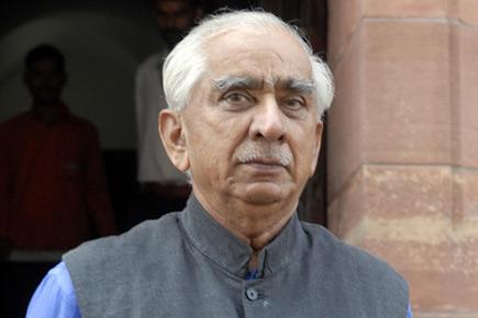 Elections 2014: Defying BJP, Jaswant Singh files nomination from Barmer as Independent