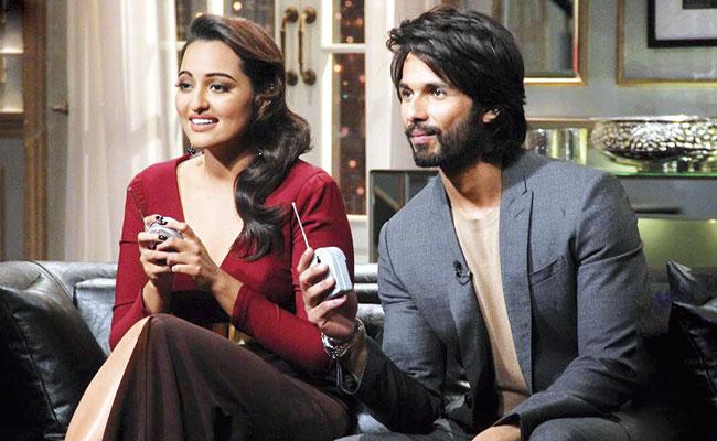 Asked what he’d do if he woke up in bed with Sunny Leone, Shahid Kapoor replied, “The obvious!”