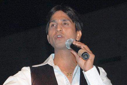 Kumar Vishwas claims Congress supporters attacked AAP workers in Amethi
