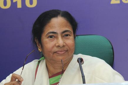 Elections 2014: Mamata Banerjee urges youth to join politics