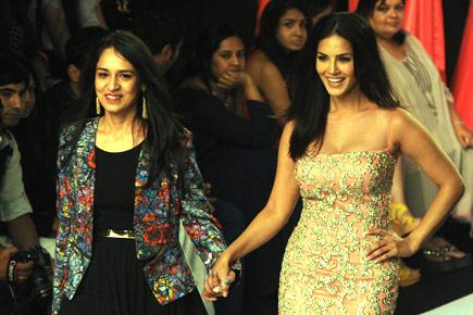Sunny Leone scorches ramp at LFW