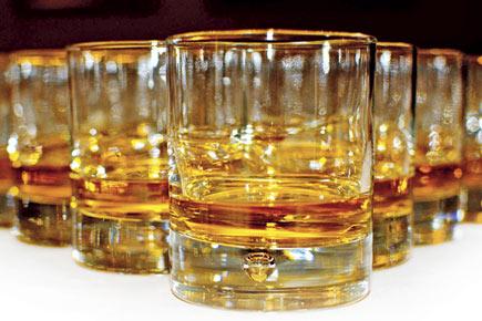 Scientists develop 'artificial tongue' to detect fake whisky