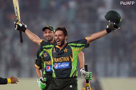 Asia Cup: Pakistan beat India by one wicket in thriller 