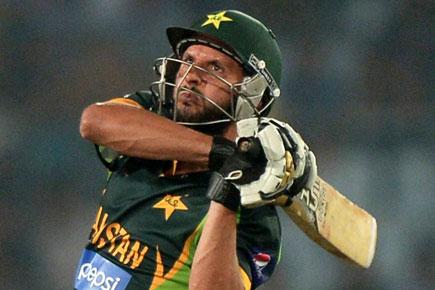 Pakistan fans pray for a son for 'in-form' Shahid Afridi