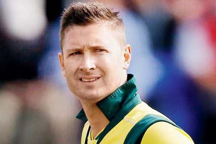 Michael Clarke batted with fractured shoulder to score epic 161 at Cape Town