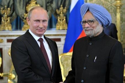 Ukraine Crisis: Manmohan Singh talks to Putin, hopes for solution in Crimea