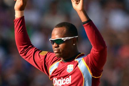 Marlon Samuels leads Windies to victory against England